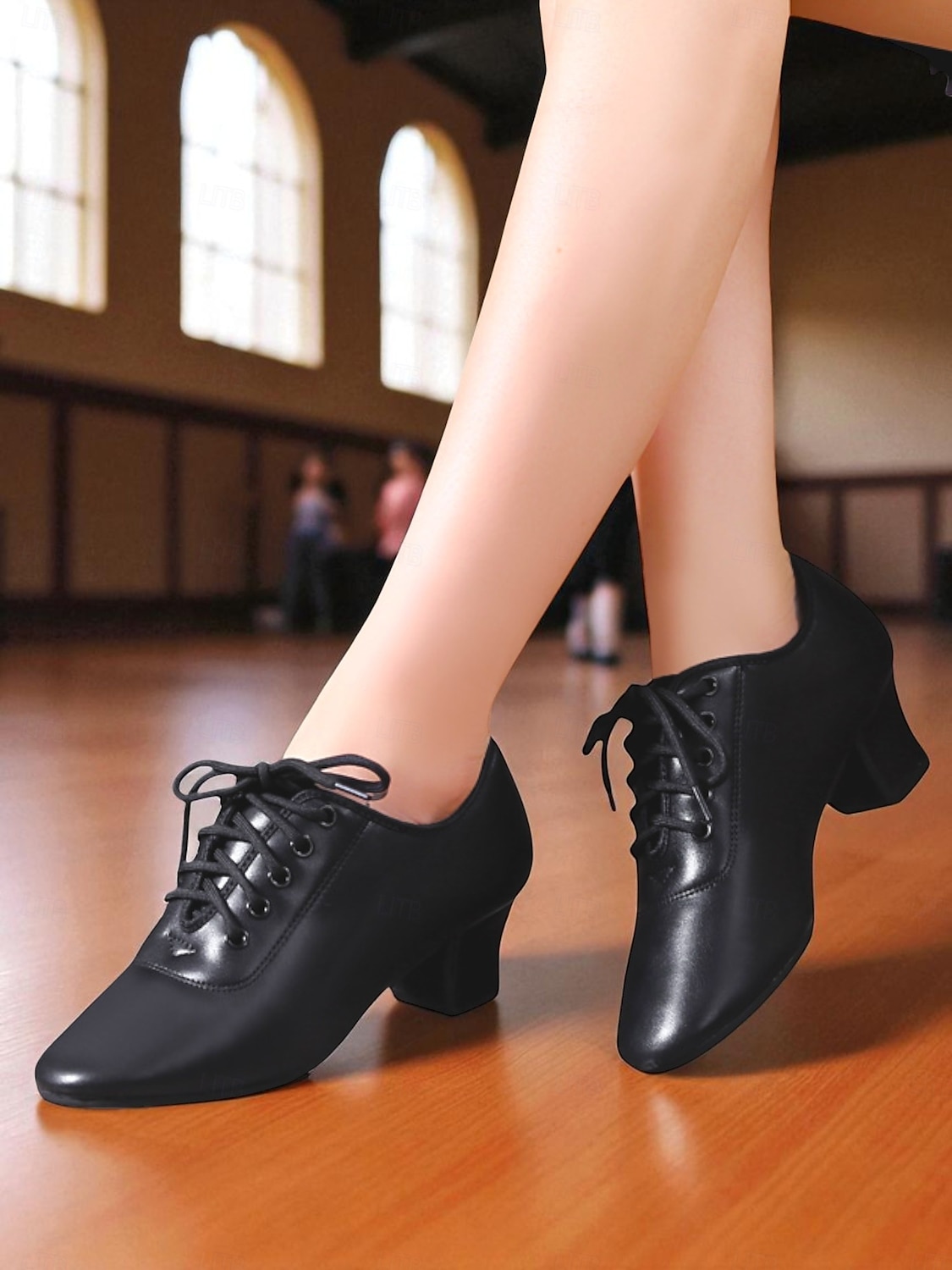 Sapatos de dança brancos com cadarço para mulheres - calçados profissionais de salto baixo para prática de dança de salão, dança latina e jazz de 2025 por $34.99 –P6