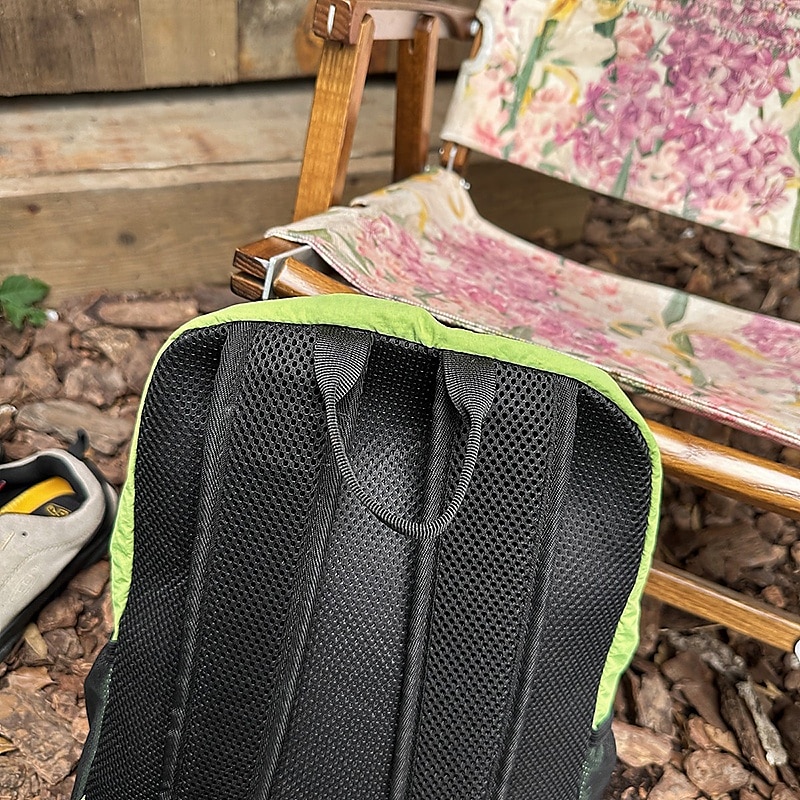 Sac à dos d'extérieur léger et vert – sac à dos en nylon résistant à l'eau avec poches en filet pour la randonnée, le camping et les voyages de 2025 ? $29.99 –P2