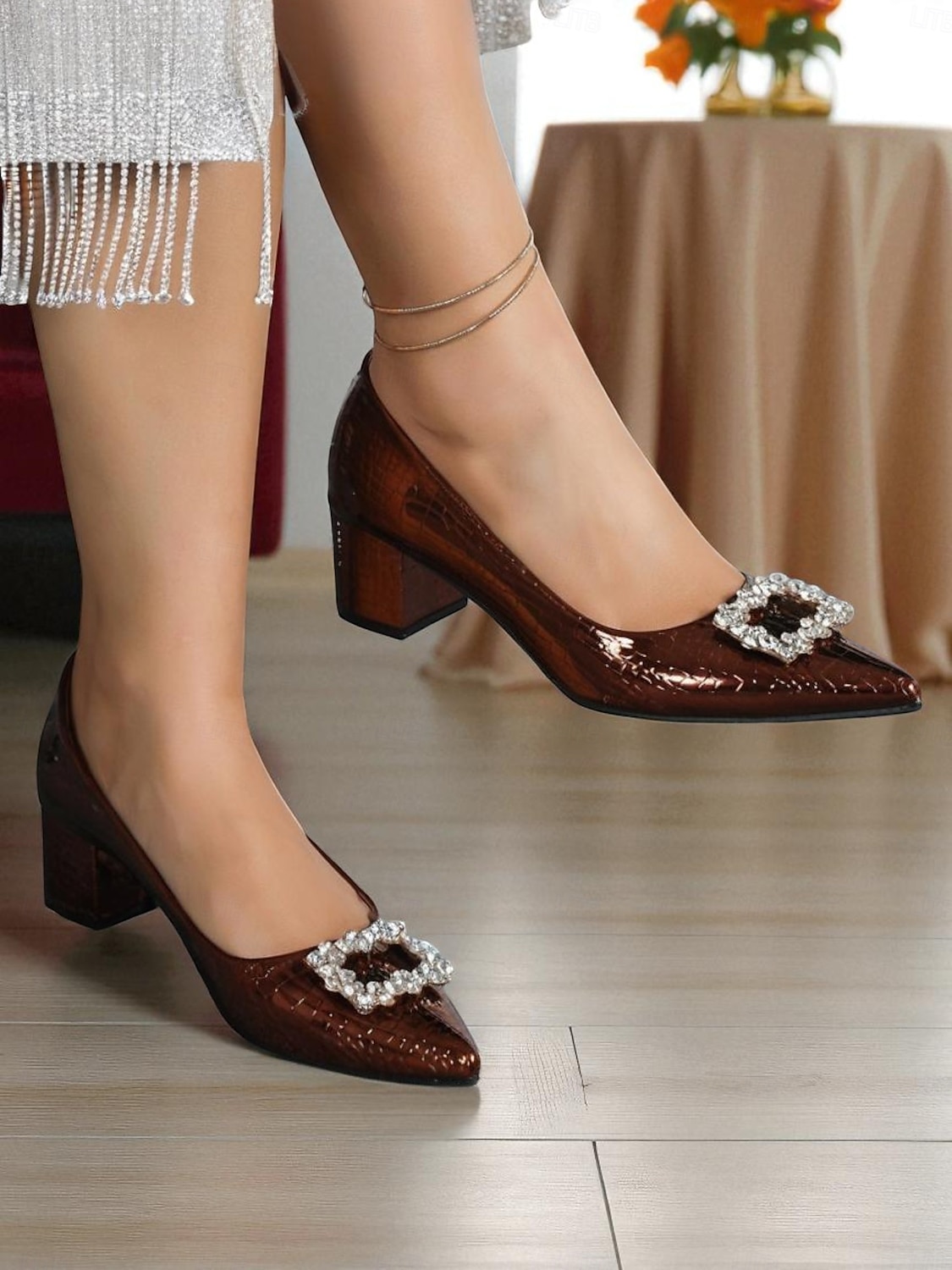 Zapatos de tacón de bloque de ante burdeos para mujer con hebilla de diamantes de imitación: elegantes zapatos de vestir de estilo retro para mujer, ideales para la oficina, bodas y fiestas. 2025 - $34.99 –P5