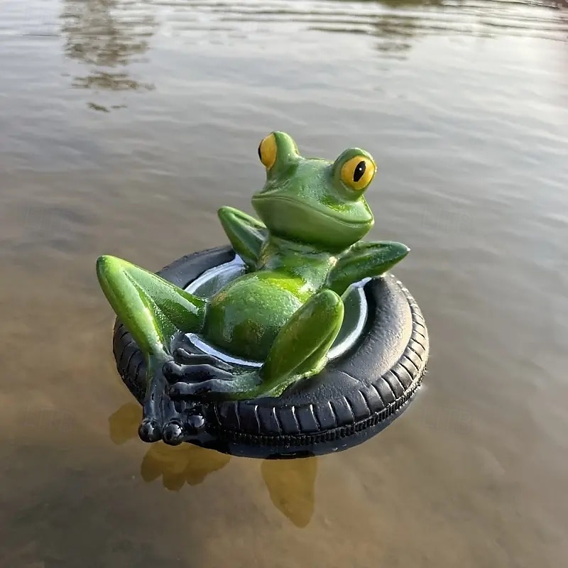 Figurine de grenouille et de tortue en résine dans un canoë, ornement flottant, figurine d'animal flottant réaliste avec des yeux jaunes, cadeaux idéaux pour le jardin, la piscine ou la rivière de 2025 ? $20.99 –P3