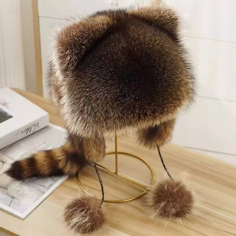Bonnet en peluche marron de Noël avec queue de raton laveur pour adultes, doté d'un design classique avec des cache-oreilles et une queue, parfait pour les activités de plein air hivernales de 2025 ? $17.49 –P5