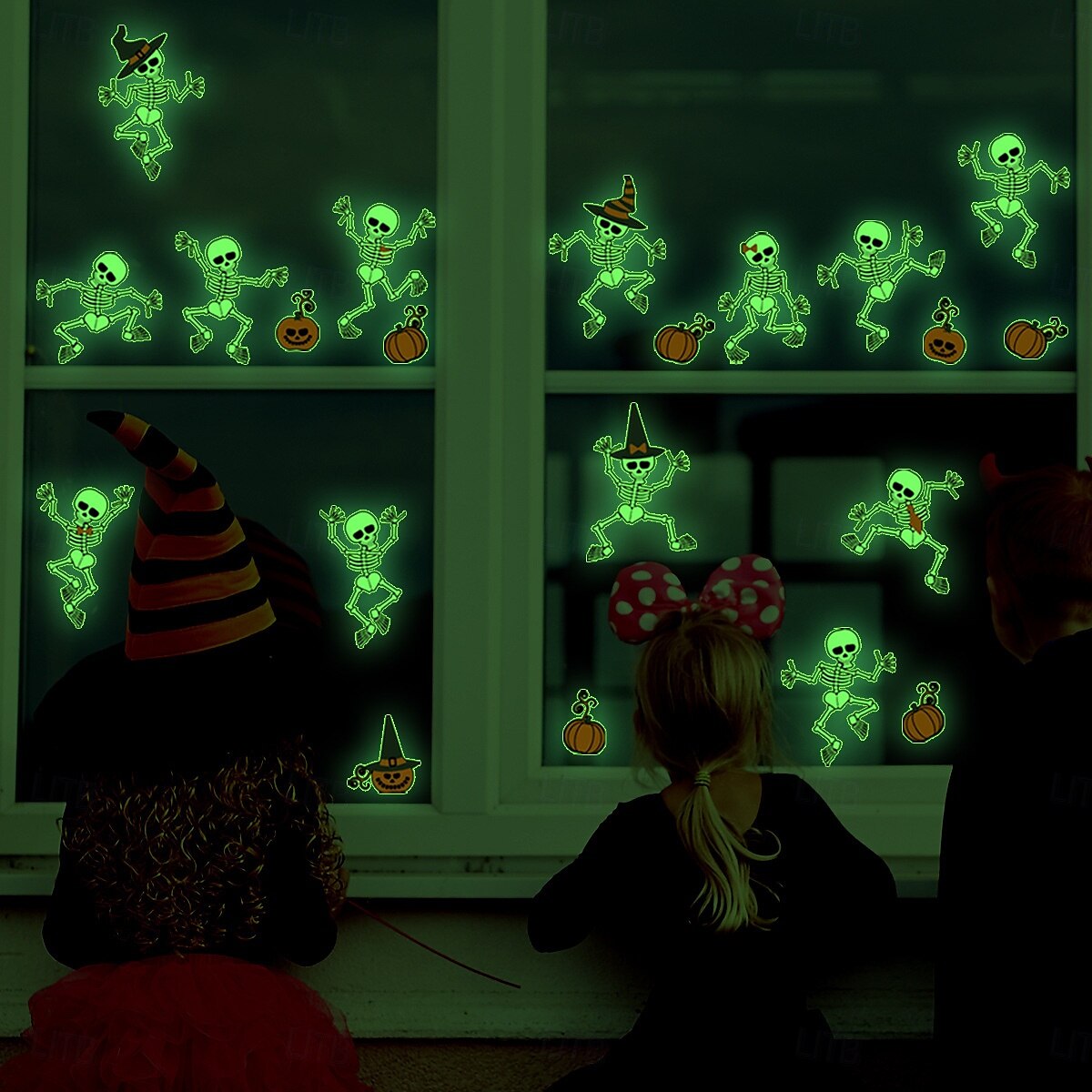 Halloween glow in the dark skelet muurstickers, zelfklevende lichtgevende stickers voor kamerdecoratie, verwijderbare enge Halloween decoraties 2025 - $10.99 –P6