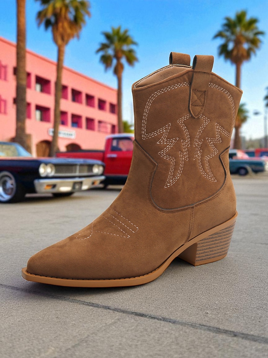 Botas vaqueras occidentales de gamuza marrón para mujer: cómodas botas de tacón de bloque con punta puntiaguda hasta media pantorrilla para mujer, estilo bohemio, ideales para festivales de música, 2025 - $42.99 –P1