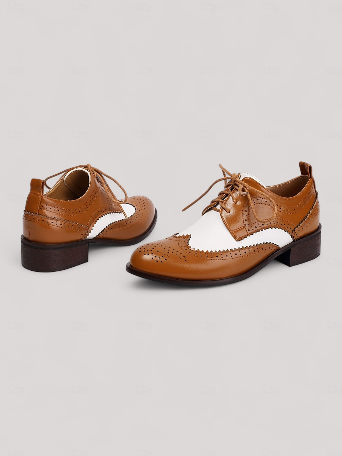 női fekete-fehér szárnyas oxford cipő - 1950-es évekbeli vintage brogue fűzős bőr alkalmi cipő irodába, hétköznapi kirándulásokra és retró ihletésű divatba 2025 - $46.99 –P5