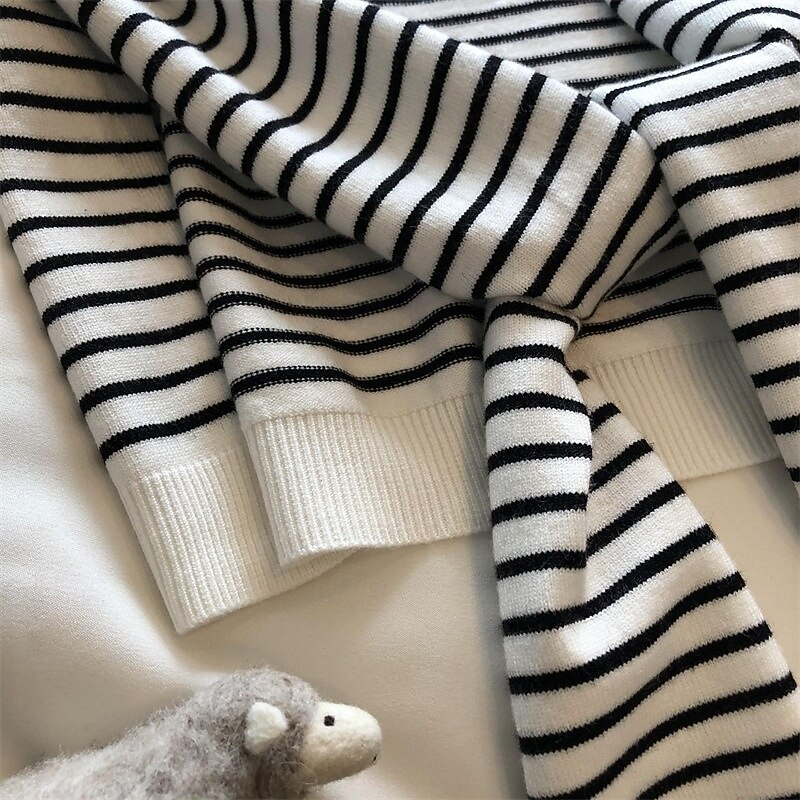 Dame Skjerf for kvinner Gate Daglig Stevnemøte Svart Hvit Brun Skjerf Stripe 2025 - $19.49 –P8