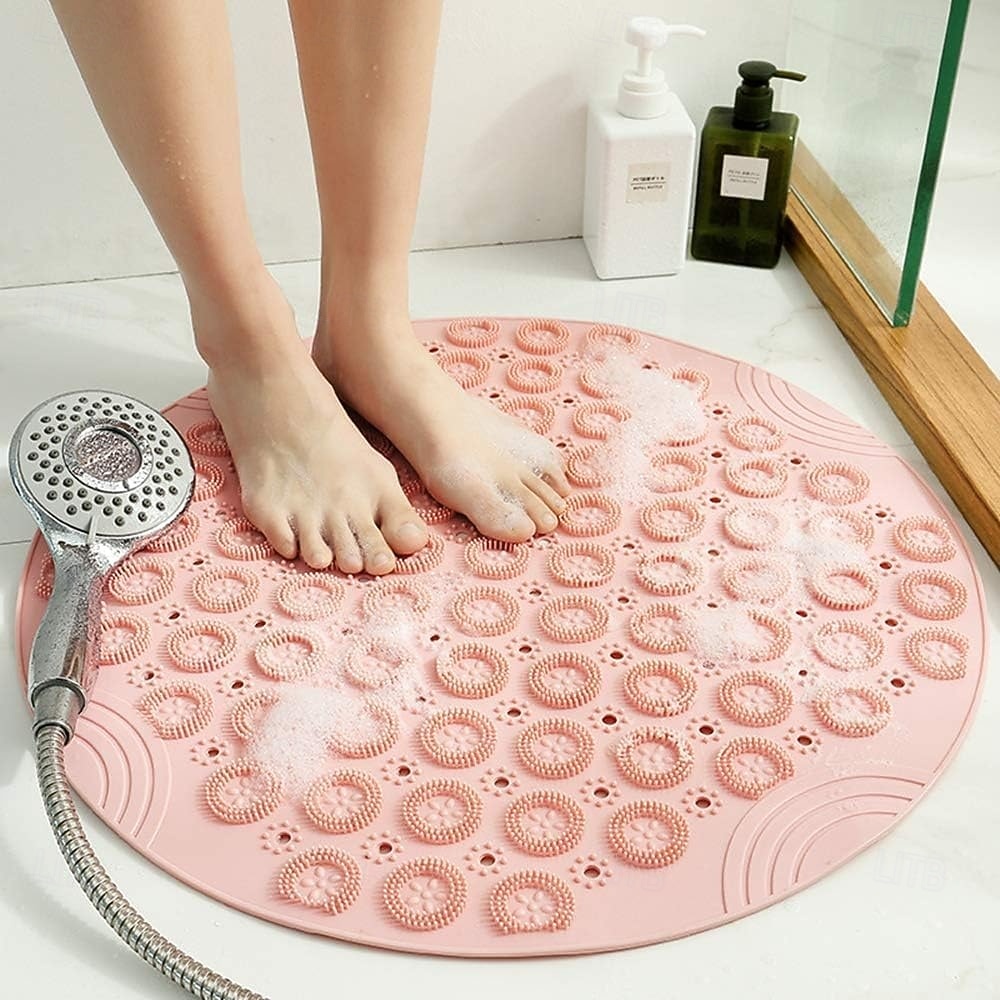 Shower Mat, Round Shower Stall Mat, PVC Bathtub Mat, Non Slip Bath Mat with Suction Cups and Drain Holes, Machine Washable for Bathroom Bathtub Swimming Pool 2026 - $15.99 –P1