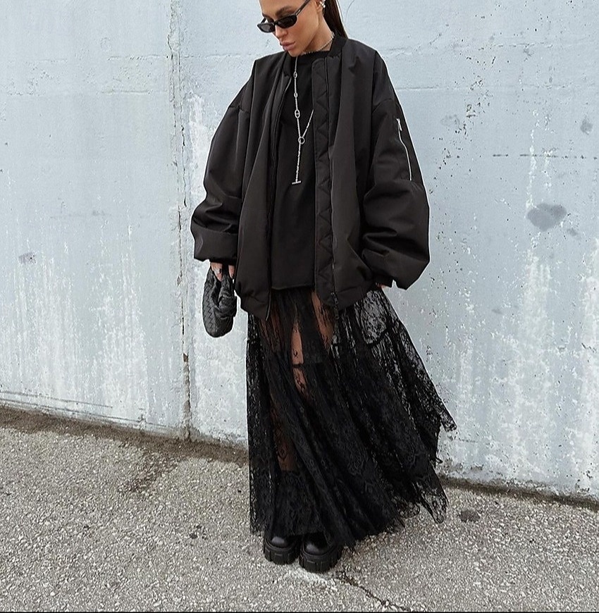 Femmes Jupe Trapèze Évasé Élégant ancien Sexy Longue Maxi Taille Moyenne Jupes Dentelle A Volants Patchwork Non Elastique École Performance Noir Printemps, Automne, Hiver, Été Nylon de 2025 ? $37.99 –P4