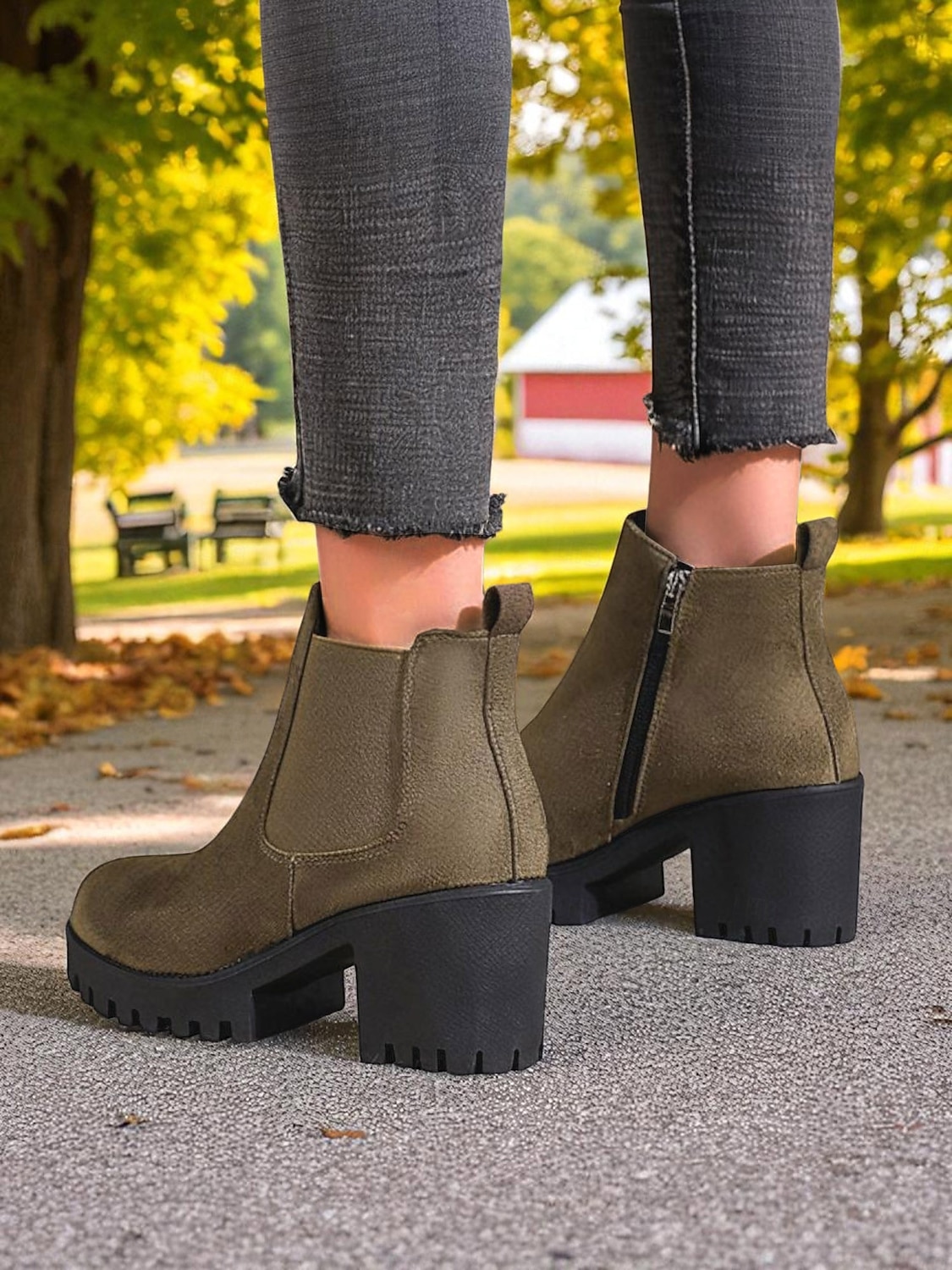 Botas Chelsea femininas de camurça sintética – botins de salto grosso e sola de borracha para passeios de outono na fazenda, estradas rurais e colheita de abóboras de 2025 por $26.99 –P7