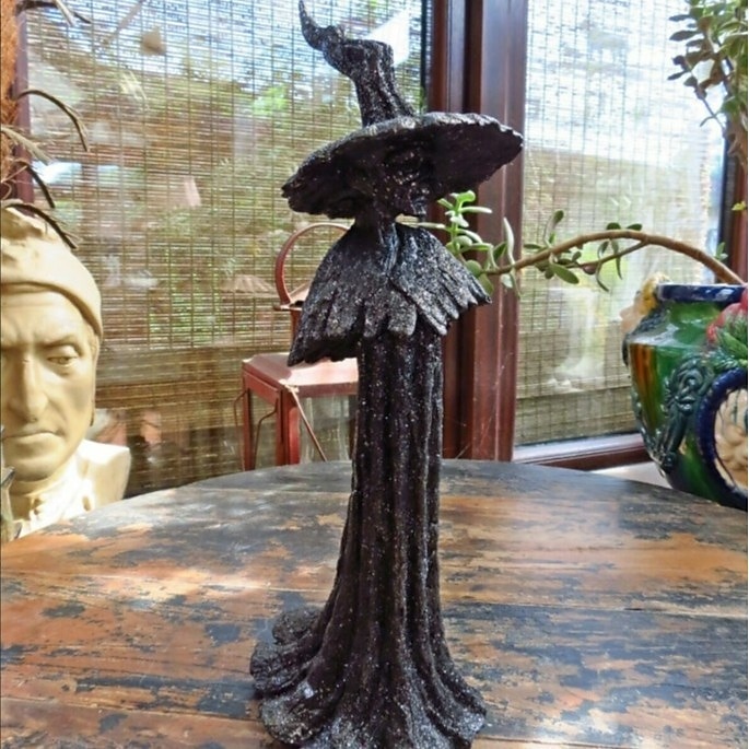 2025年 ハロウィン魔女像 樹脂製魔女 神秘的な像 装飾品 ゴシック魔女 カボチャのフィギュアを持つ 寝室 リビングルーム キッチン デスクトップ用ホームデコレーション  コレクション – $24.99 –P6