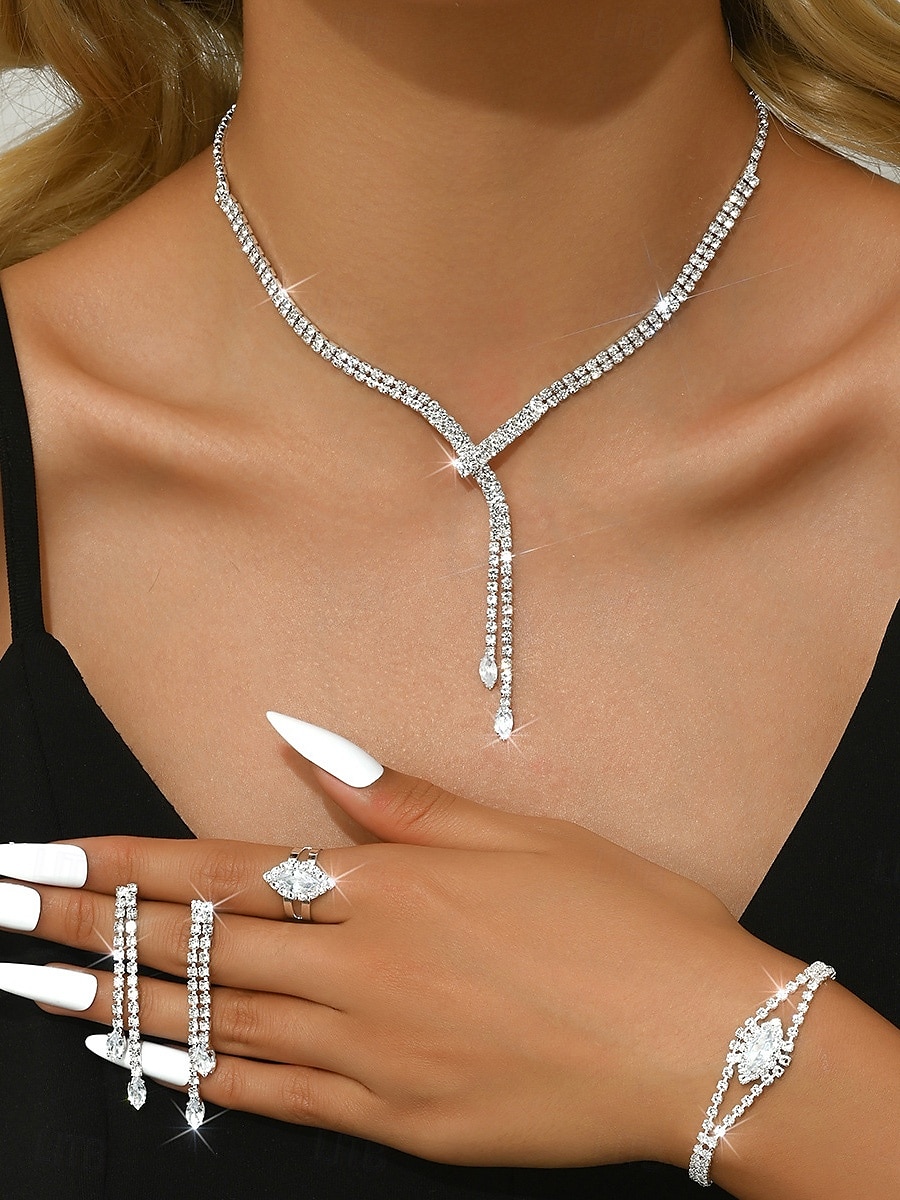 Ensemble de bijoux de luxe en strass pour femmes - élégant collier en argent, bracelet, boucles d'oreilles et bague, accessoires scintillants pour les soirées dansantes et les cocktails de 2025 ? $14.99 –P3