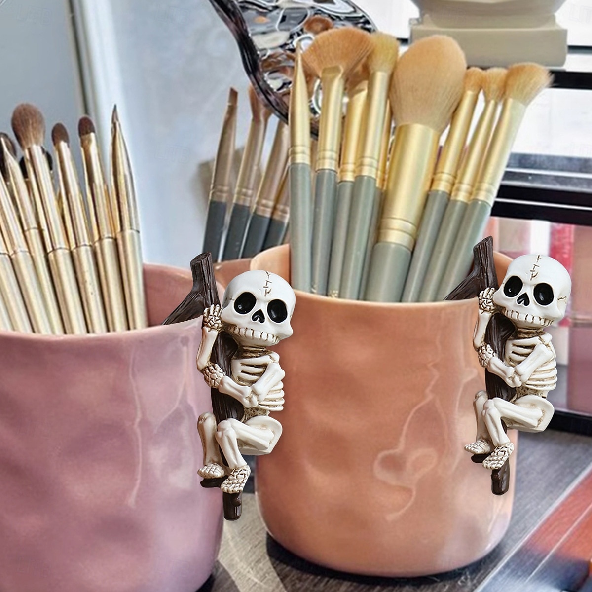 2 подвесных украшения в виде скелетов из смолы на Хэллоуин, жуткие садовые украшения, балконы и настольные украшения, фигурки для домашнего декора на Хэллоуин 2025 - $15.99 –P6