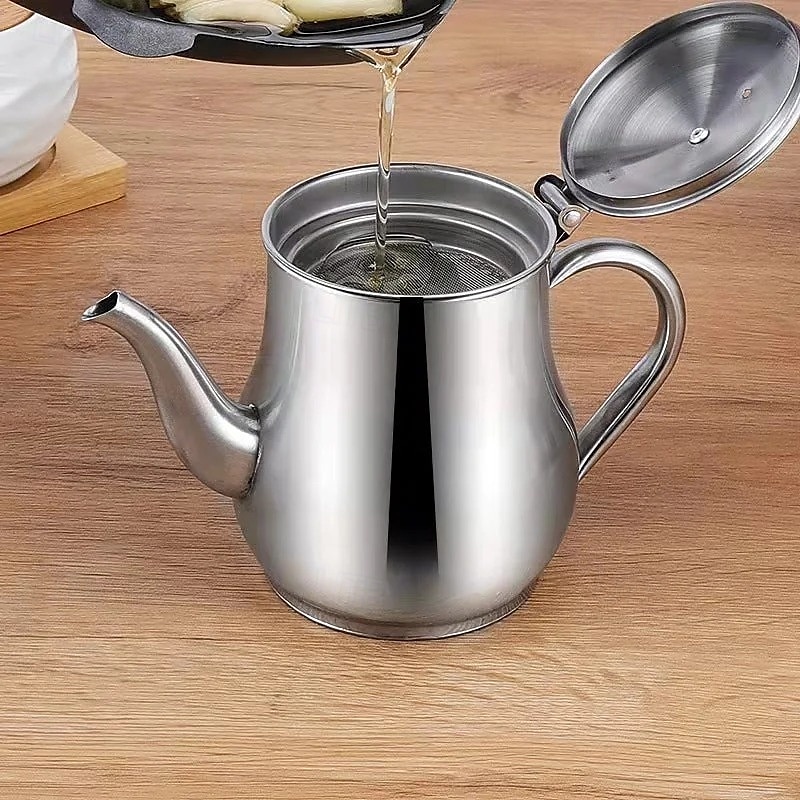 Oliatore in acciaio inox, filtro per olio denso, dispenser per salsa di soia a prova di perdite con filtro a rete, contenitore per condimenti multiuso per cucina domestica, brocca riutilizzabile per del 2025 a $15.99 –P5