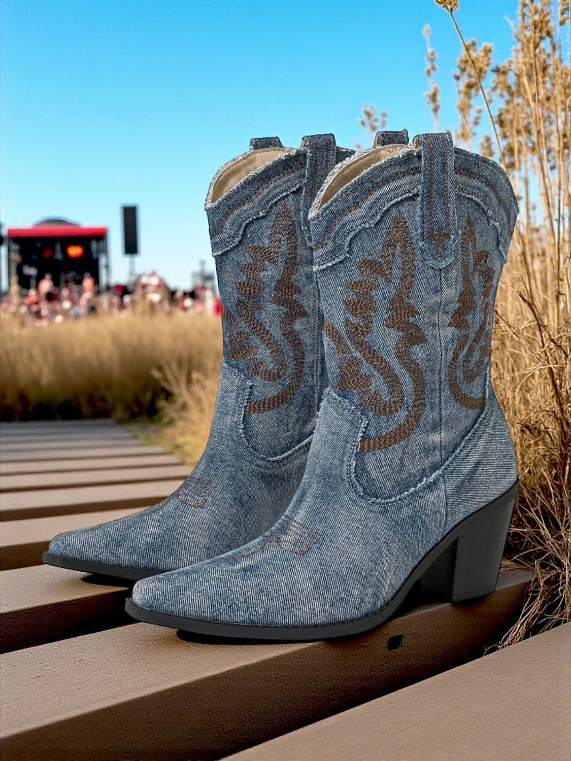 női farmer western cowboy csizma - vintage középvájjal érő hegyes orrú, hímzett, blokk sarkú bokacsizma, klasszikus amerikai cowgirl stílus country zenei fesztiválokra és rodeó partikra 2026 - $64.99 –P5