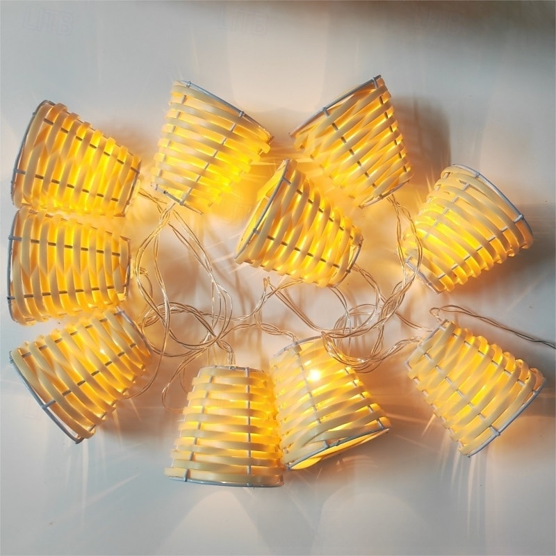 Lanterna decorativa in rattan con luci a stringa - 10 LED in rattan con sfere in stile batteria/energia solare, per interni ed esterni, impermeabile, per patio, casa, pergola, veranda, festa, cortile, del 2025 a $68.99 –P8