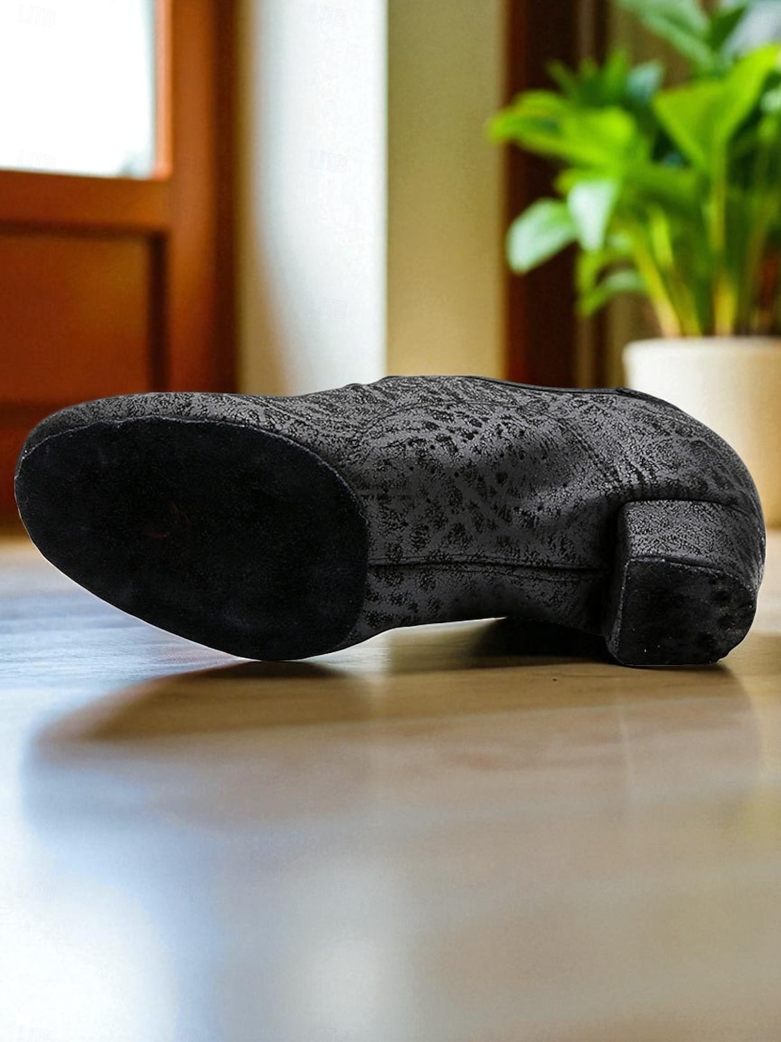 Chaussures de danse à lacets noires à motif léopard pour femmes - Chaussures de jazz professionnelles à talon bas pour danseuses et entraînement en studio de 2025 ? $34.99 –P3