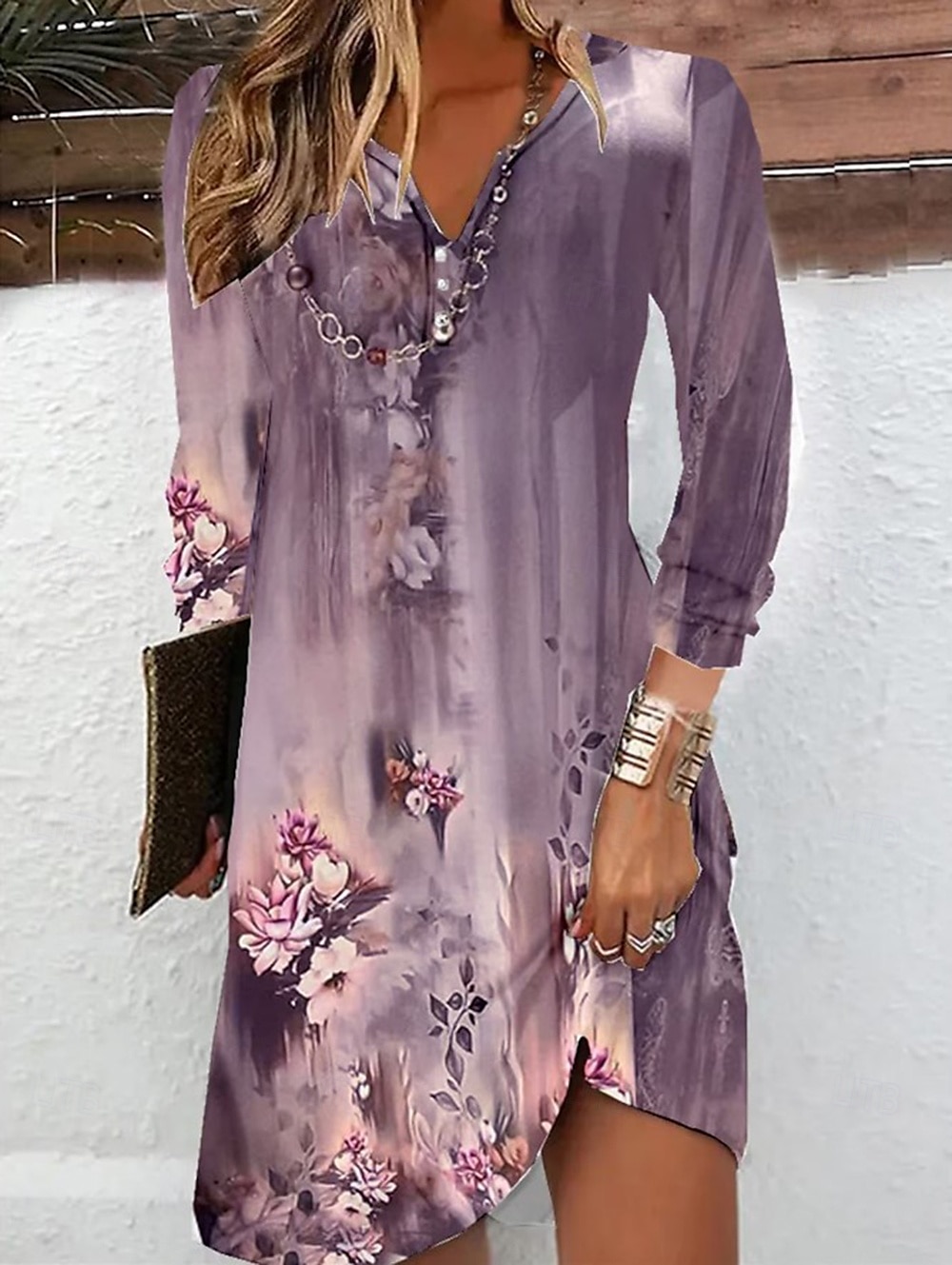 Femmes Mini Robe Robe Fleurie Robe Imprimée Mode Moderne Vacances Quotidien Sortir Coupe régulière Fleuri manche longue Col en V Jaune Bleu Violet Vert Été Printemps de 2025 ? $28.99 –P1