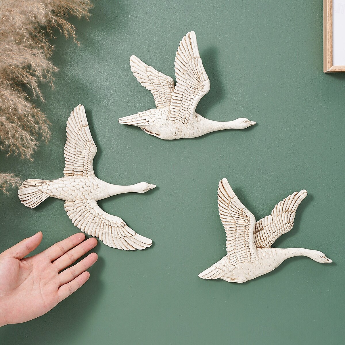 Decoração de parede de ganso voador de resina dourada e branca, design de asas abertas para decoração de parede de casa, perfeito para salas de jantar, casamentos, festas e outros espaços internos de 2025 por $22.99 –P10