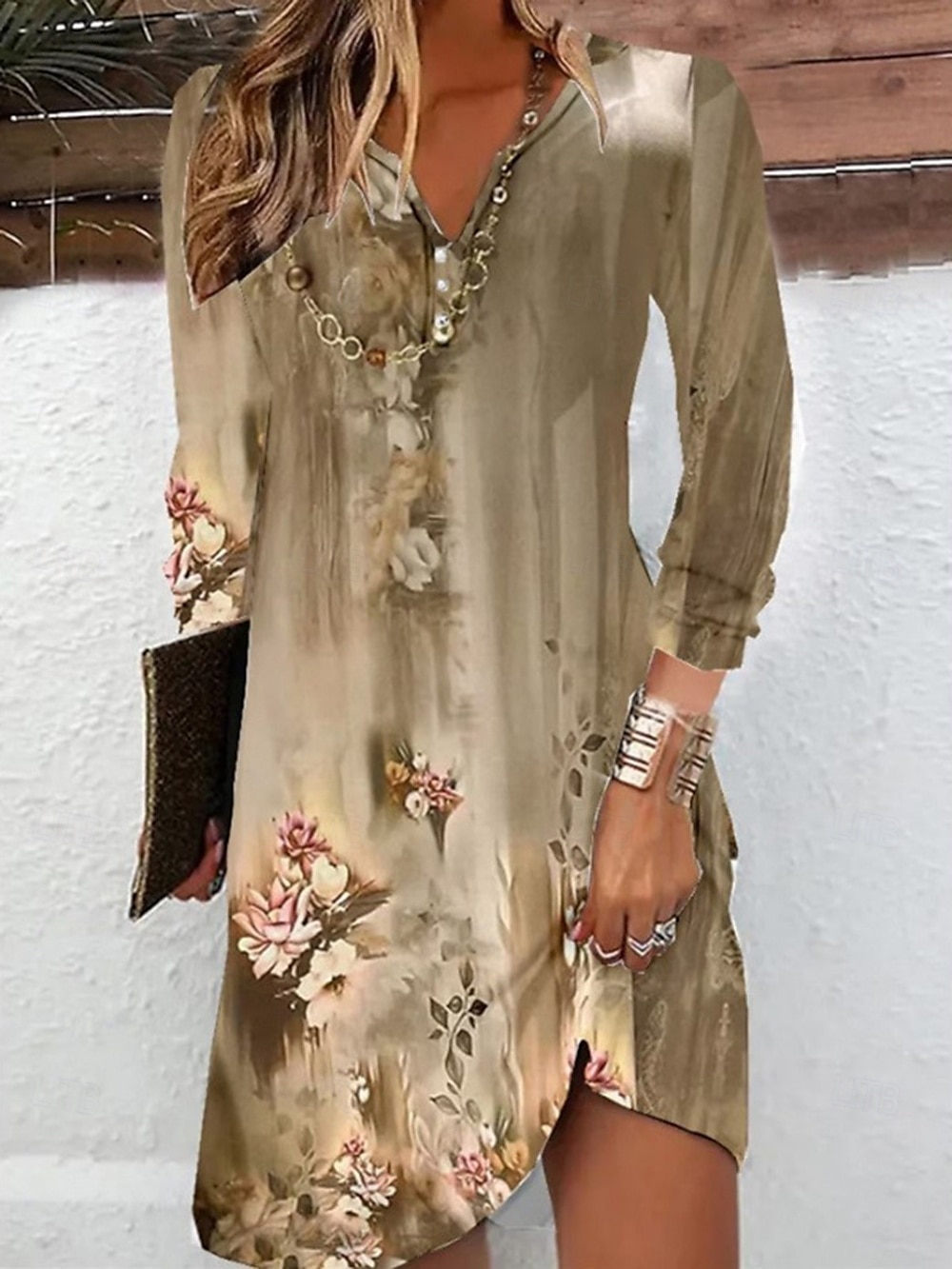 Femmes Mini Robe Robe Fleurie Robe Imprimée Mode Moderne Vacances Quotidien Sortir Coupe régulière Fleuri manche longue Col en V Jaune Bleu Violet Vert Été Printemps de 2025 ? $28.99 –P4