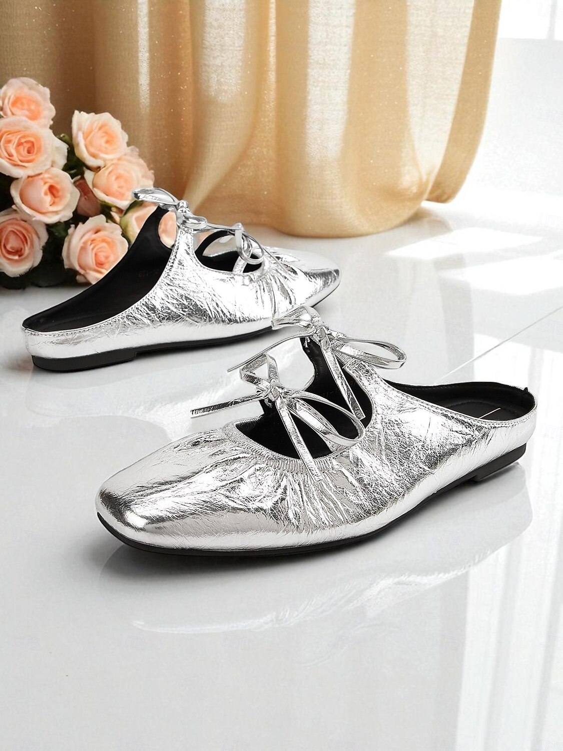 Mules slip-on da donna con fiocco in argento metallizzato - scarpe basse in similpelle stropicciata, punta quadrata, per outfit da sera e per feste notturne del 2025 a $42.99 –P6