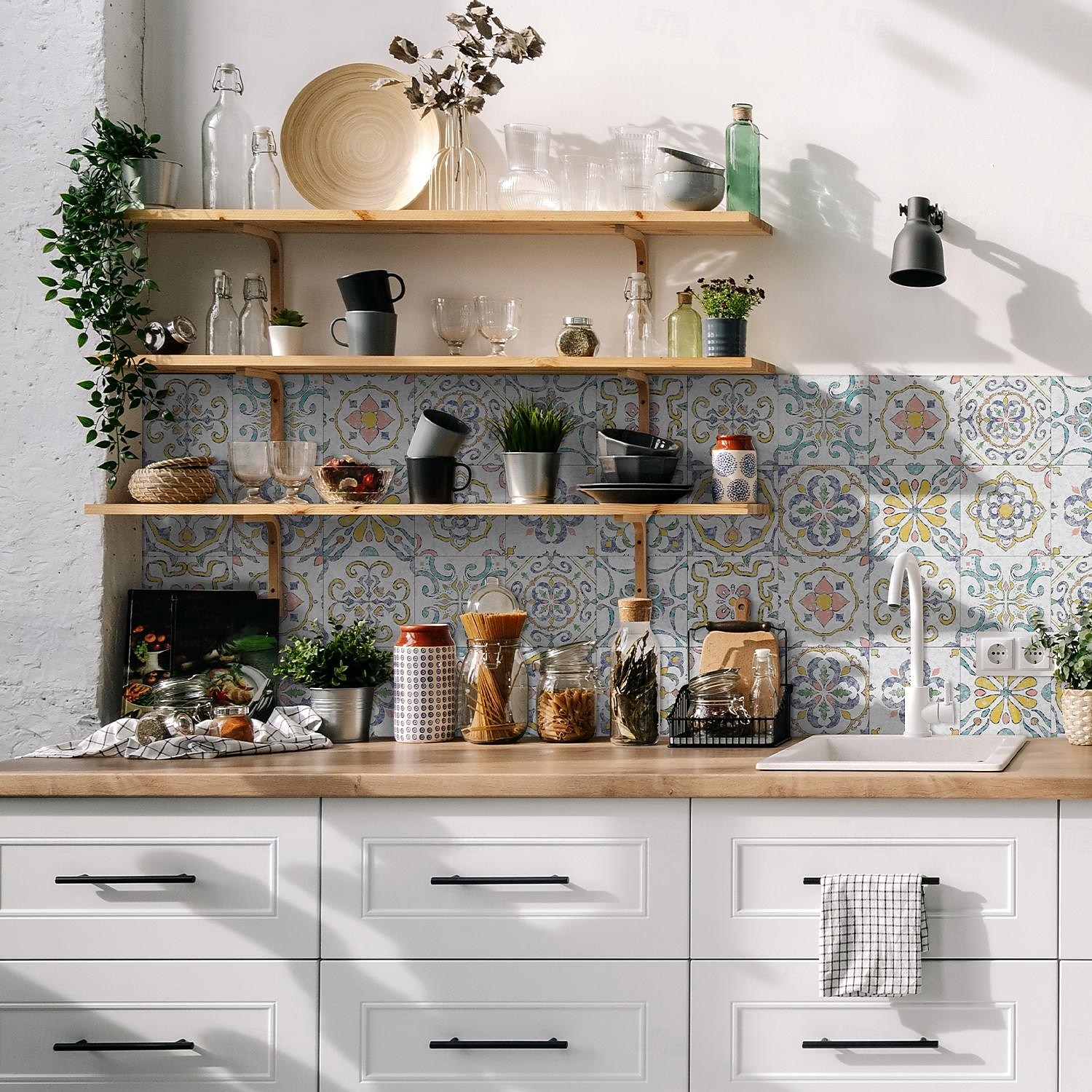 Adesivos de azulejo estilo marroquino 24 peças, decalques de parede de PVC com película de cristal espessada, à prova d'água &Decoração de parede de azulejo retrô removível e à prova de óleo para de 2025 por $10.99 –P14