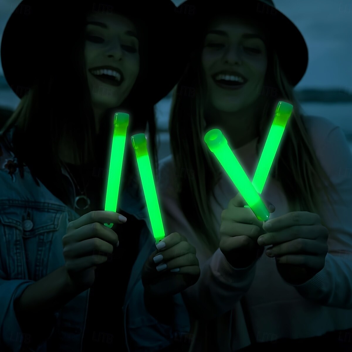 Lampe chimique durable de qualité industrielle à longue durée de vie de 12 heures, grand bâton vert, aucune alimentation requise, idéale pour le camping, les urgences, les fêtes, etc. - accessoires de de 2025 ? $15.49 –P4