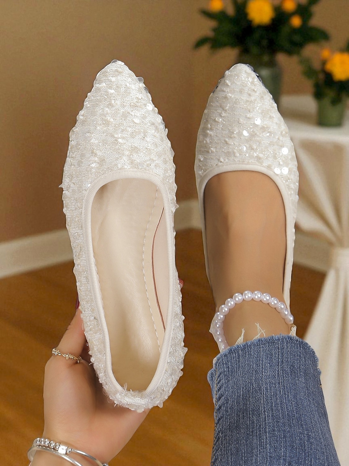 Ballerines à bout pointu et paillettes noires pour femmes - élégantes chaussures de soirée à enfiler pour une marche confortable, idéales pour les mariages, les soirées et les tenues de vacances de 2025 ? $19.99 –P1
