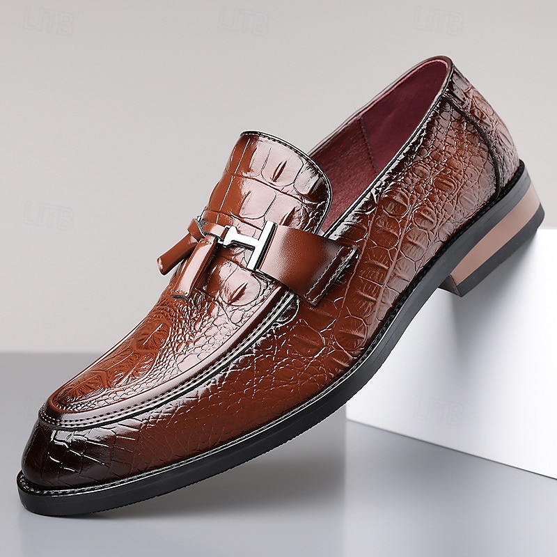 Miesten ruskeat krokotiilikuvioiset keinonahkaiset tupsukoristeiset loaferit – kiiltävät slip-on-pukukengät varttuneemmille herrasmiehille, liikelounaille ja virallisiin tilaisuuksiin 2025 - $46.99 –P1