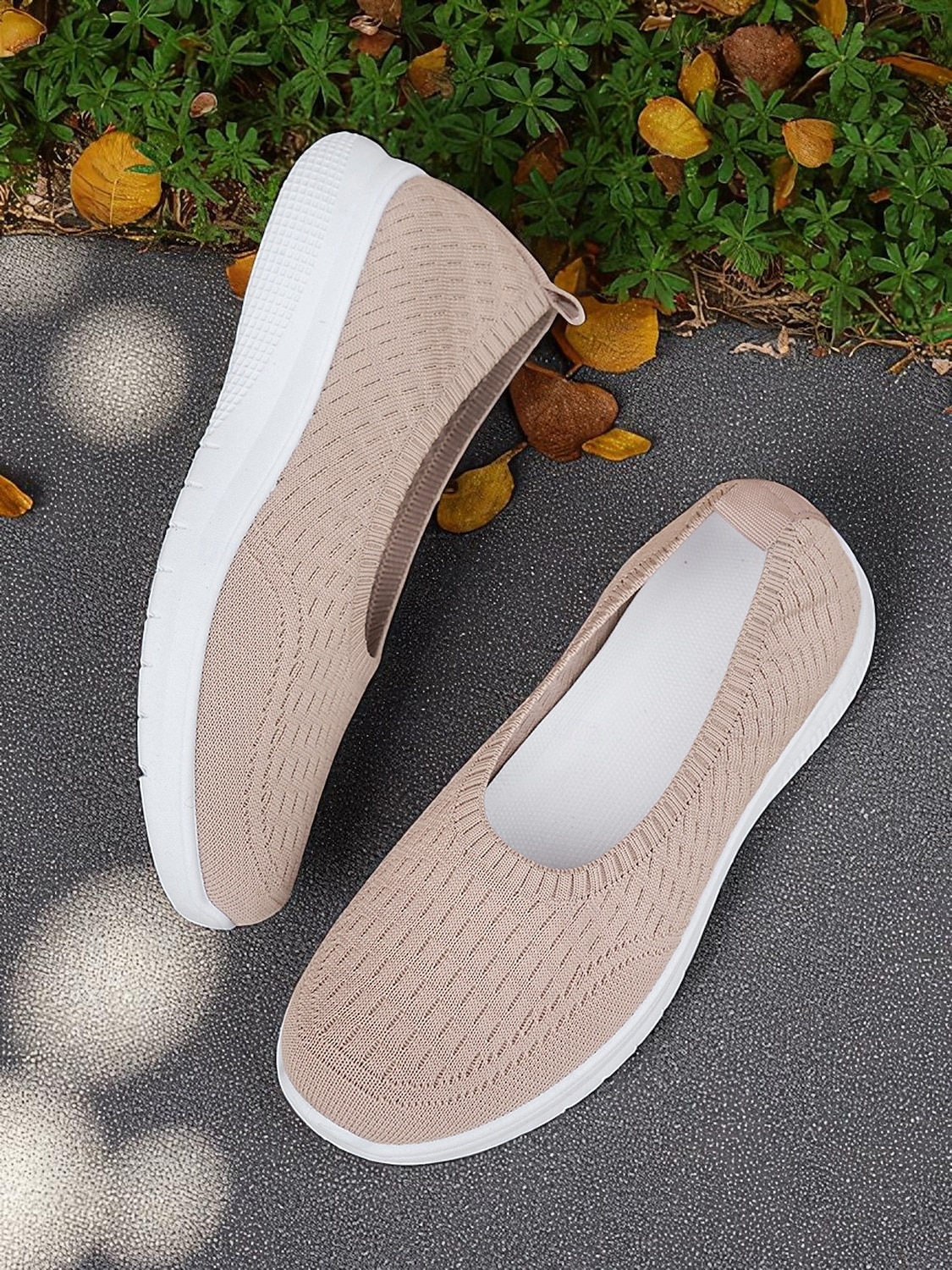 Grüne Flyknit-Wanderschuhe für Damen – leichte, bequeme Slip-On-Schuhe für Spaziergänge im Freien, zum Einkaufen und zum Tragen den ganzen Tag 2026 - E£1283.96 –P4