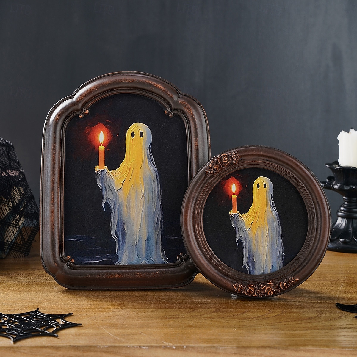 Halloween Resin Photo Frame Decor, Black and Brown Ghost Holding Candle Design, Round and Square Shapes for Home, Bedroom, Study, and Office Desktop Halloween Photo Display 2025 - $17.49 –P3