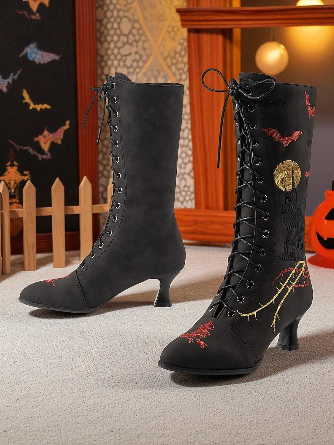Dámské gotické halloweenské vyšívané šněrovací boty - vintage styl černého kostýmu čarodějnice z roku 1900, podpatky do půli lýtek pro cosplay, večírky a tematické akce 2025 - $59.99 –P3