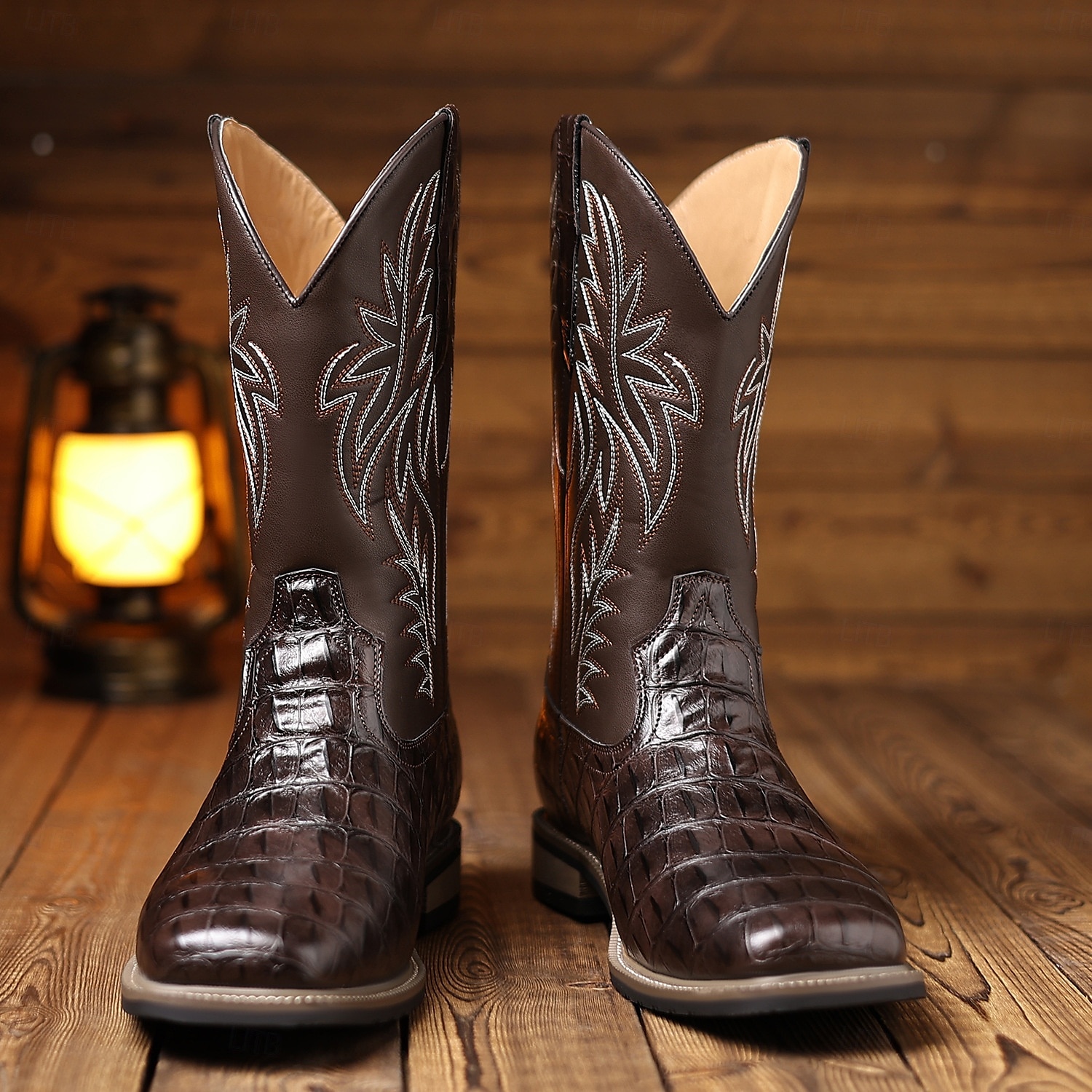 Bottes de cowboy western en cuir de vachette noir gaufré pour hommes avec bout pointu et coutures classiques, chaussures élégantes pour les événements country, l'équitation et la mode rodéo de 2025 ? $54.99 –P10