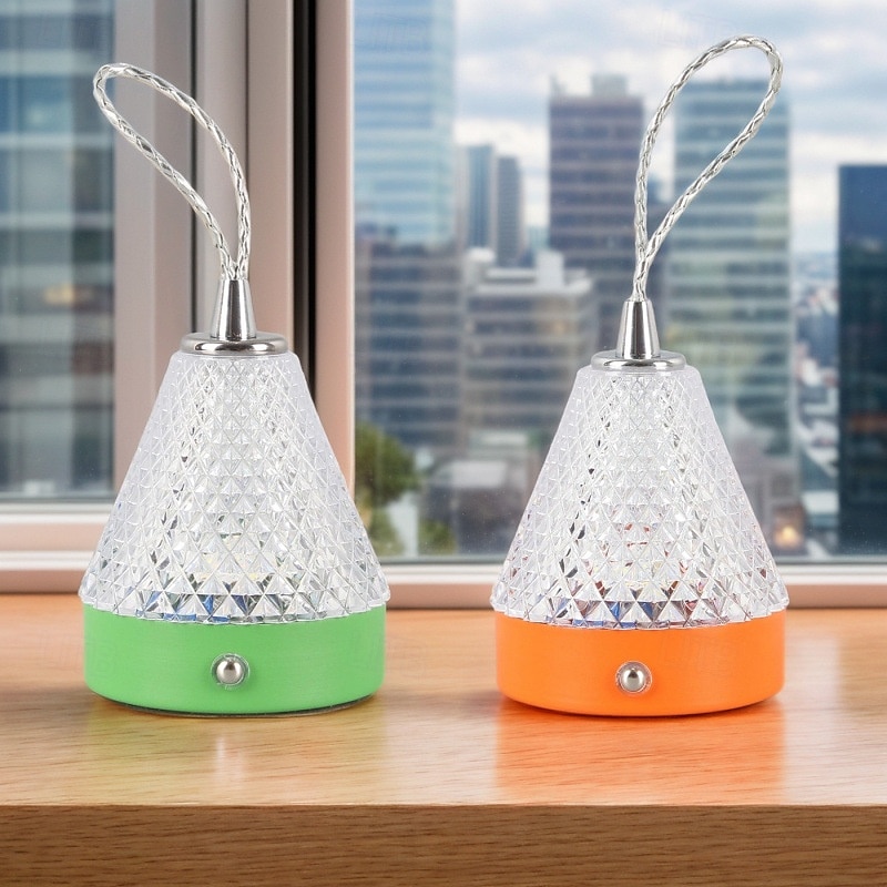 Veilleuse RVB moderne avec 7 couleurs réglables, veilleuse décorative portable pour chambre, salon, camping de 2025 ? $20.99 –P1