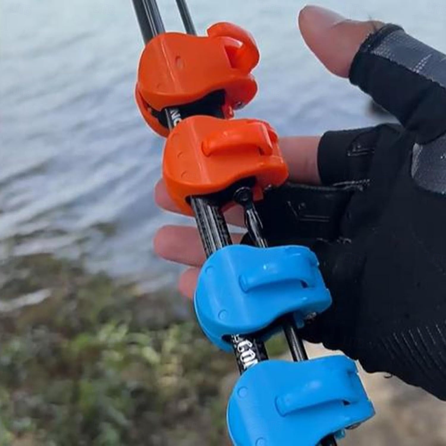 Lot de 2 supports de canne à pêche multifonctions, portables, pour la plage, avec sangle élastique pour un transport sécurisé et sans enchevêtrement de 2025 ? $9.49 –P4