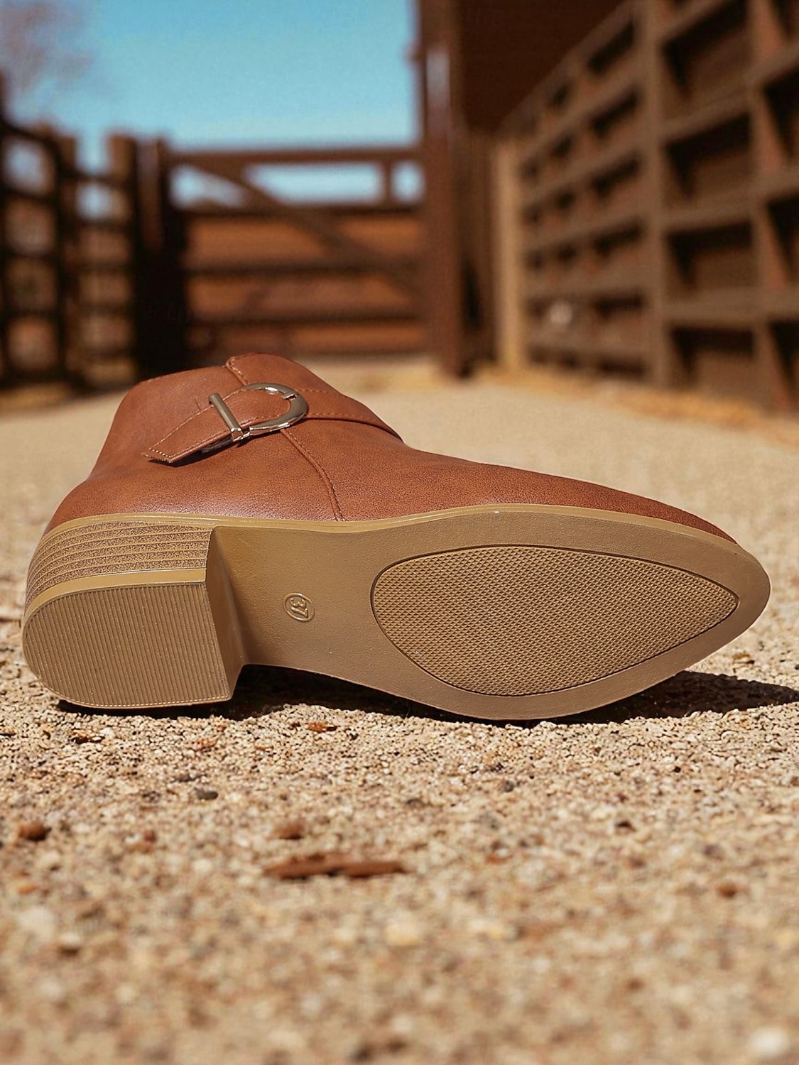 Botines marrones de piel sintética para mujer: botines de tacón bajo con hebilla y cremallera lateral para salidas de otoño, paseos por el campo y uso diario. 2025 - $26.99 –P3