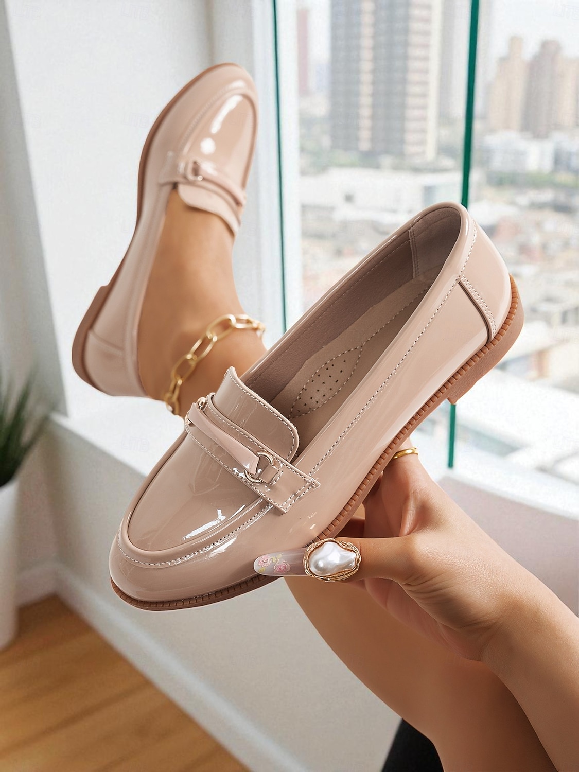 Damen nude Lackleder Penny Loafers mit Schnallen-Details - Elegante Slipper Flats für Damen klassisch Prep-Stil Büroschuhe für tägliche Arbeit Schule und Freizeitaktivitäten 2026 - $32.99 –P3