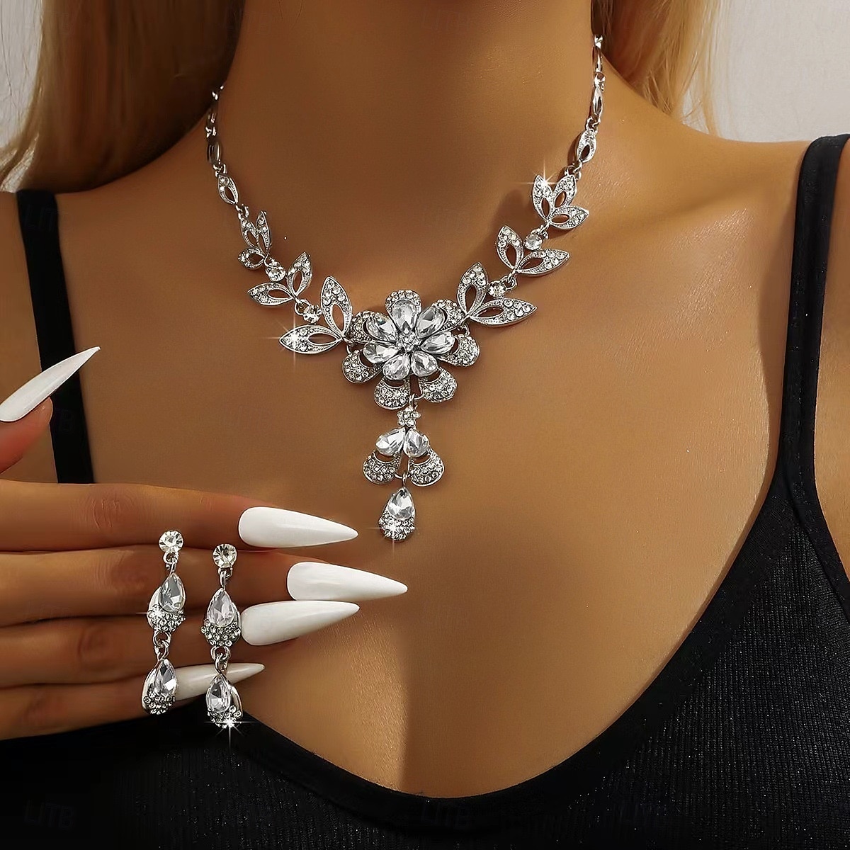 Conjunto de collar y pendientes de cristal azul bañados en oro para mujer con diseño floral: elegante joyería de fiesta para eventos formales y celebraciones nocturnas. 2025 - $14.99 –P6