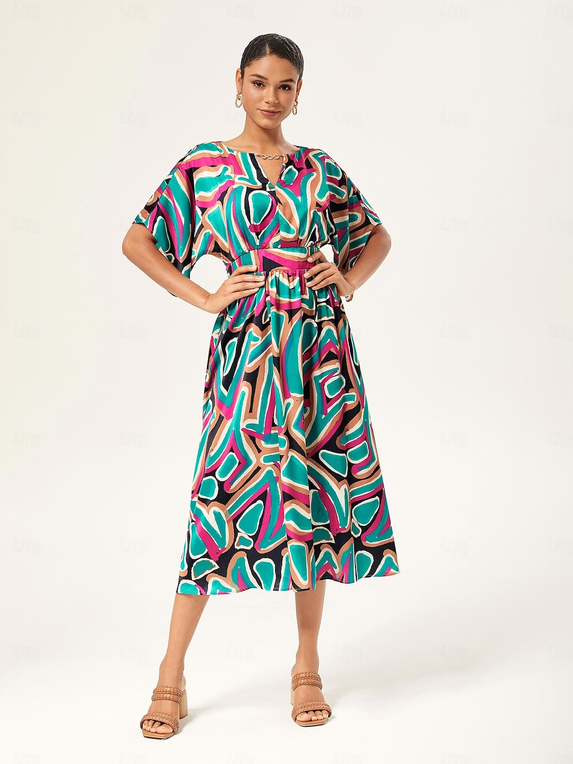 robe longue cintrée à manches chauve-souris abstraites et colorées de 2025 ? $71.99 –P1