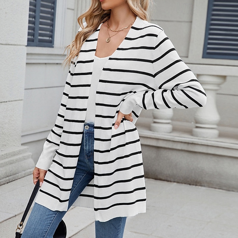 Femmes Pull Cardigan Mode Streetwear Quotidien Rayé Côtelé Ouvert devant Tricoté manche longue Hauts Longs Tricoter Fête Sortir Week-end Blanc / Noir Noir Automne Hiver de 2025 ? $28.99 –P10