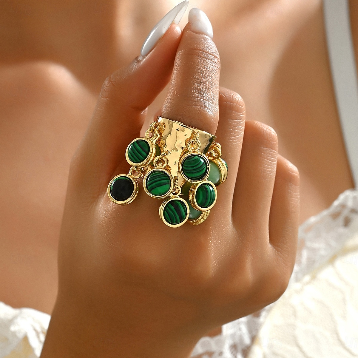 Damring i guld med färgglada berlocker - bohemiska cocktailsmycken för fester och festivaler 2026 - $11.99 –P3