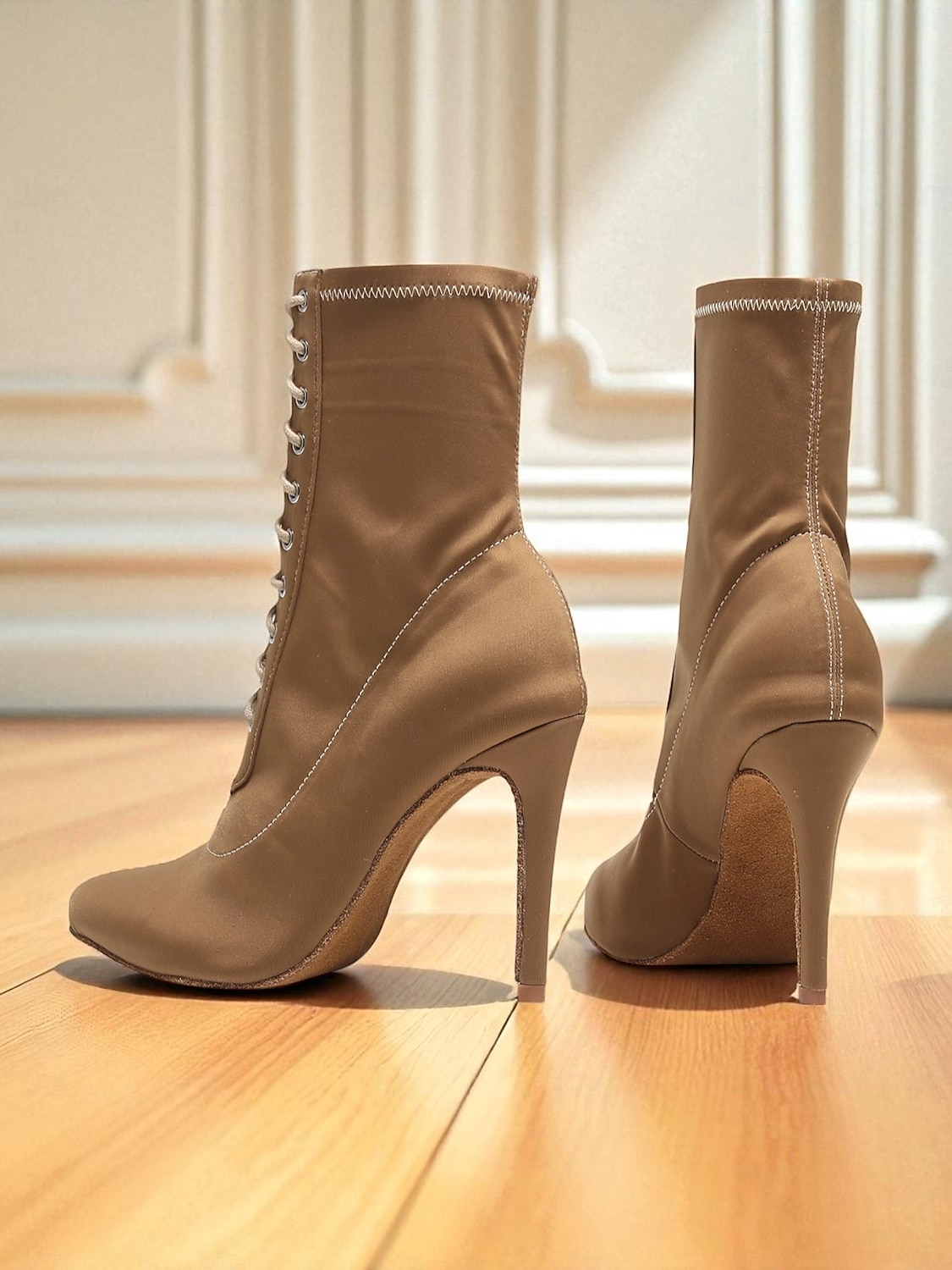 Bottines de danse à lacets extensibles marron pour femmes - bottines courtes à talons hauts pour la danse de salon latine, le jazz et les performances sur scène de 2025 ? $59.99 –P6