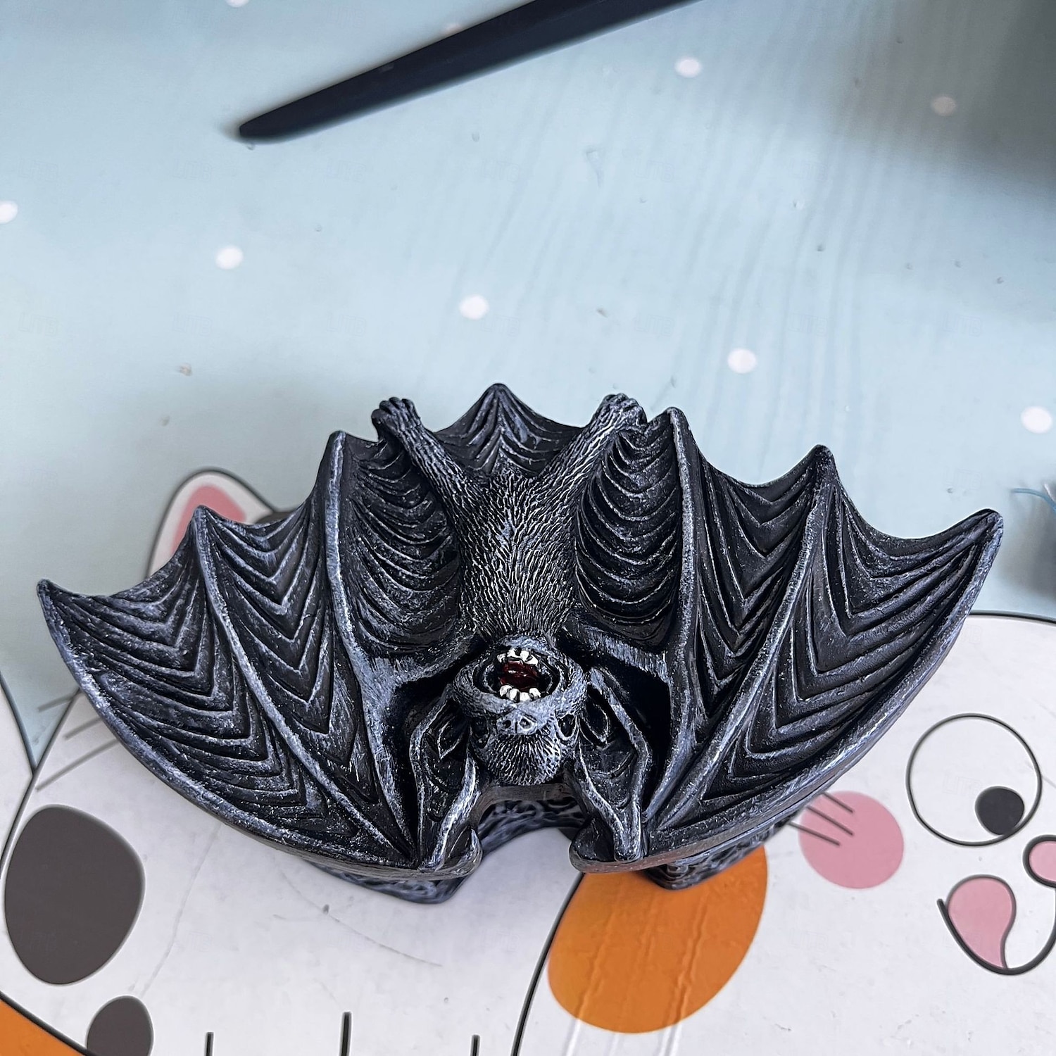 Halloween Bat Resin Storage Box, Gothic Style Bat Sculpture Container, Decorative Resin Box for Home, Party, Desk Decor 2025 - $20.99 –P4