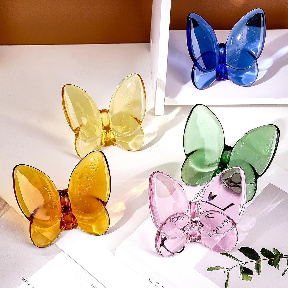 Kolorowa kryształowa figurka motyla, opalizująca szklana ozdoba do toaletki lub dekoracji stołu, przezroczysta rzeźba motyla na imprezę, uroczystość lub do domu 2026 - $11.99 –P6