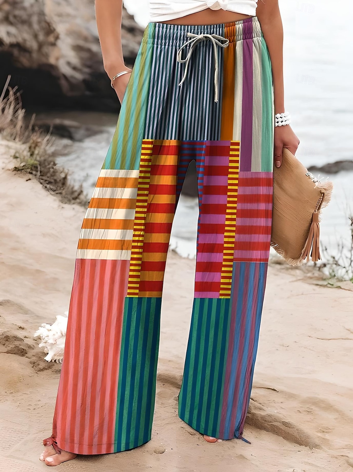 Femmes Culottes Jambe Large Jambe large Chinos Vacances ancien Style Ethnique Longueur complète Taille haute Graphique Dégradé Rayé Séchage Rapide Respirabilité Doux Non Elastique Formel Extérieur de 2025 ? $24.99 –P1