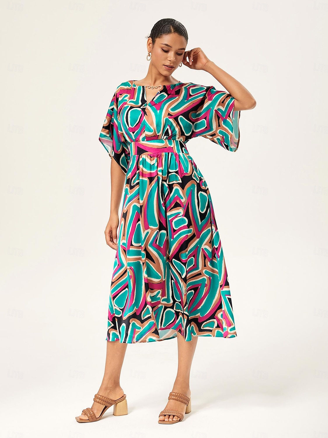 robe longue cintrée à manches chauve-souris abstraites et colorées de 2025 ? $71.99 –P5