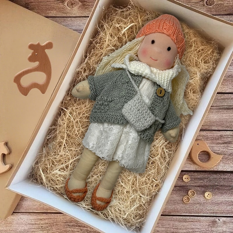 Kézzel készített Waldorf baba kislánynak ruhakészlettel - 11,8 hüvelykes puha plüss baba kisgyermekeknek, ideális karácsonyi ajándék gyerekeknek 2025 - €37.99 –P1