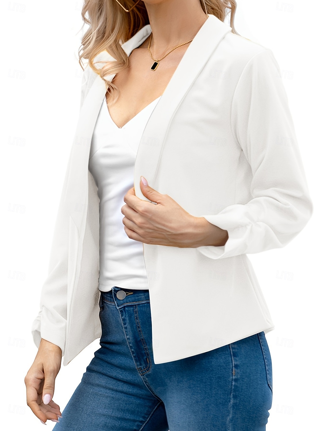 Femmes Blazer Confortable Respirant Coupe ajustée Mode Moderne Uni Travail Quotidien Régulier Col Rabattu Coupe régulière manche longue Vêtements d'extérieur Rose Claire Noir Blanche Printemps Automne de 2025 ? $26.99 –P12