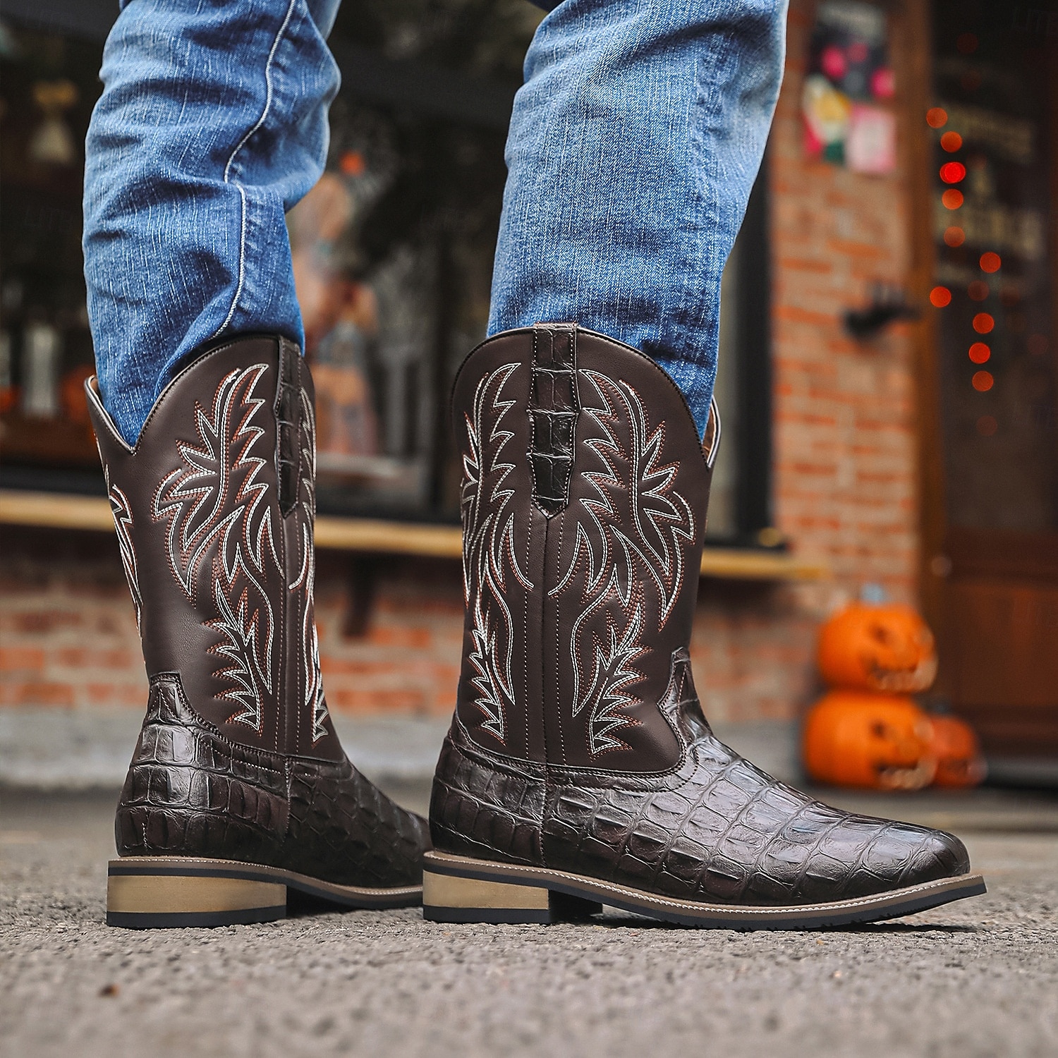 Bottes de cowboy western en cuir de vachette noir gaufré pour hommes avec bout pointu et coutures classiques, chaussures élégantes pour les événements country, l'équitation et la mode rodéo de 2025 ? $54.99 –P4