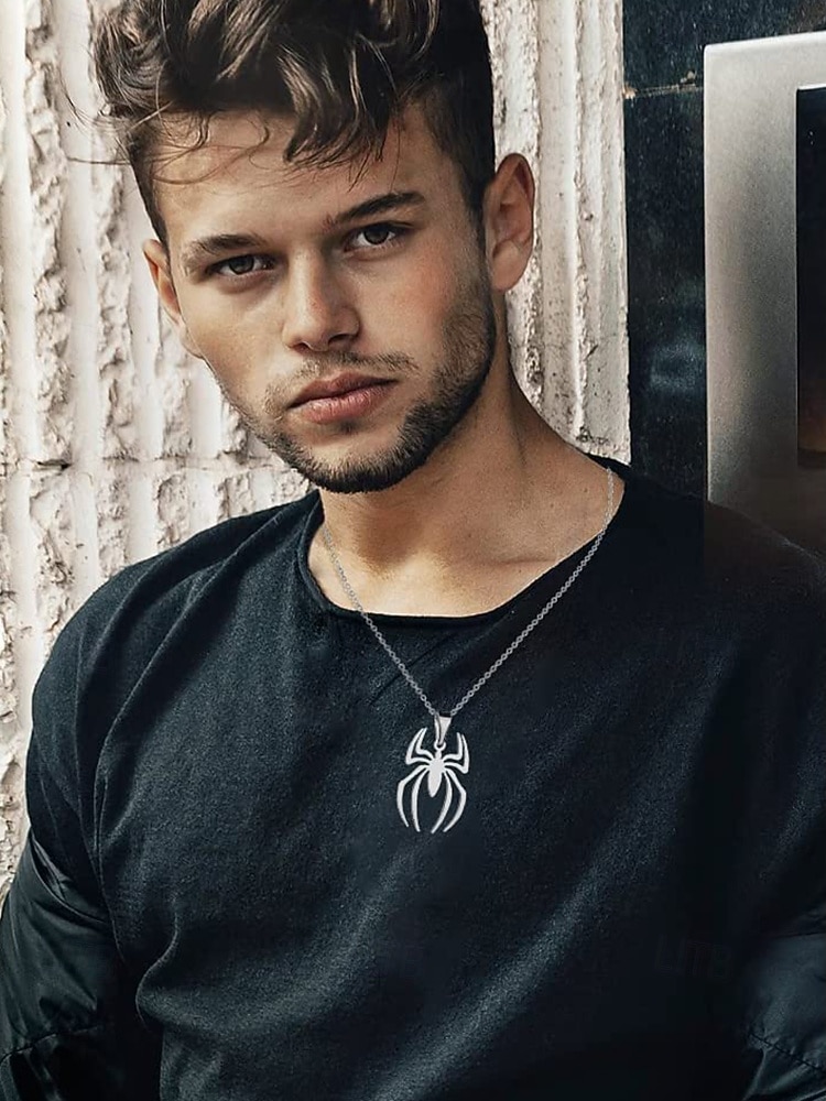 Herren-Halloween-Halskette mit Spinnenanhänger – Legierungsmaterial, leicht, minimalistischer Gothic-Stil, perfekt für Partys, Cosplay und Kostümzubehör für den Urlaub 2025 - $9.99 –P3