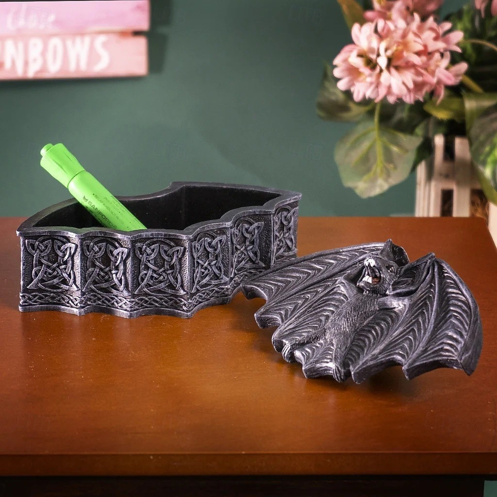Halloween Bat Resin Storage Box, Gothic Style Bat Sculpture Container, Decorative Resin Box for Home, Party, Desk Decor 2025 - $20.99 –P6
