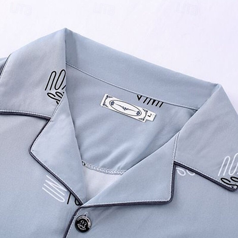 Herre Nattøy Pyjamas Sett Pyjamas topp og bukse 1set Bokstaver Geometrisk Mote Stilfull Klassisk Hjem Daglig Seng Polyester Komfort Myk Pustende Knaphul Langermet Skjorte Bukse Elastisk midje Knapper 2025 - $16.99 –P3